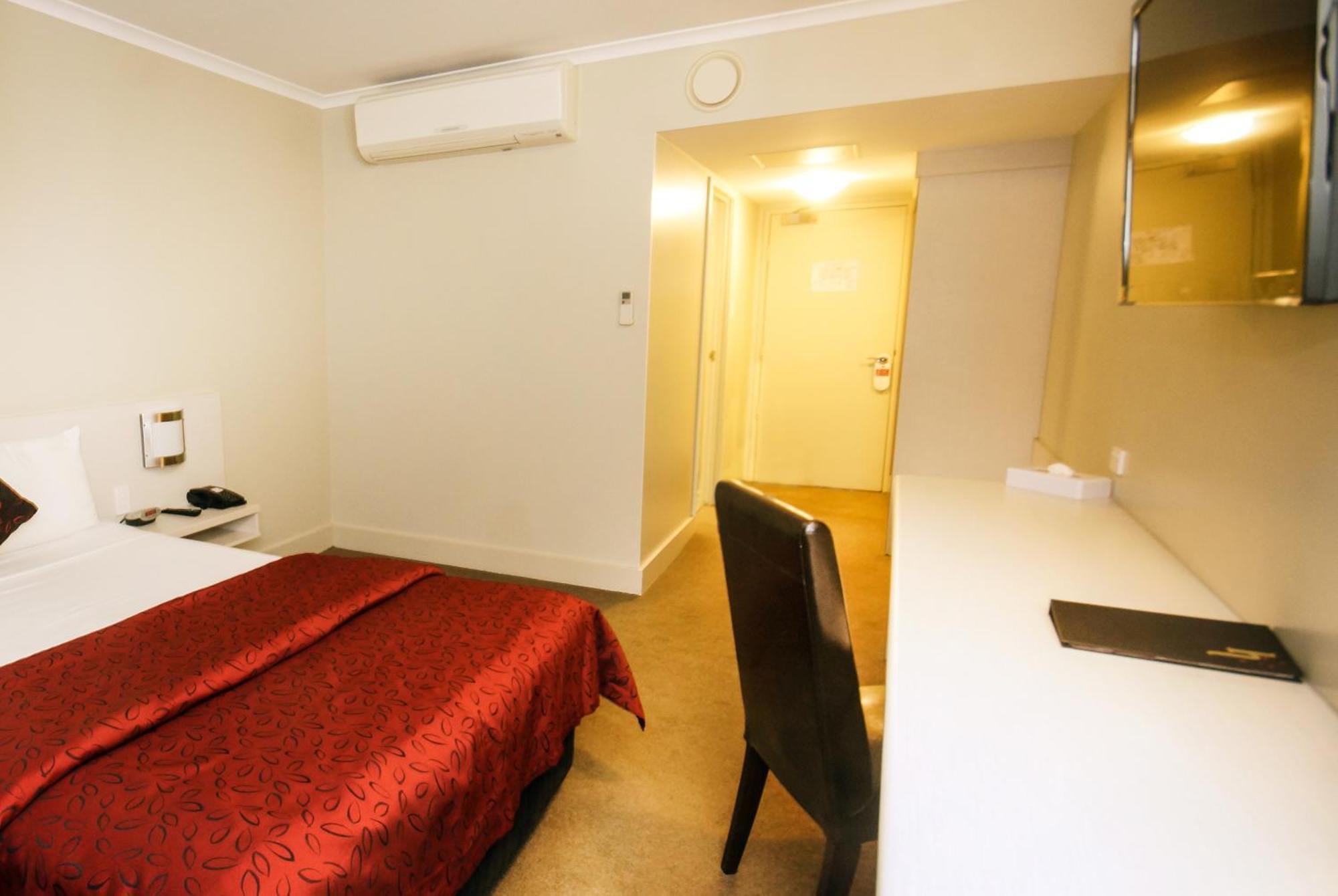 Isa Hotel Mount Isa Habitación foto